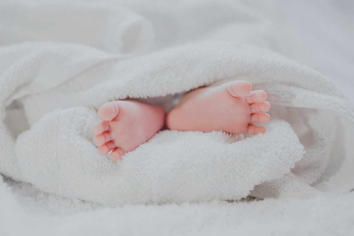 baby feet nursery room